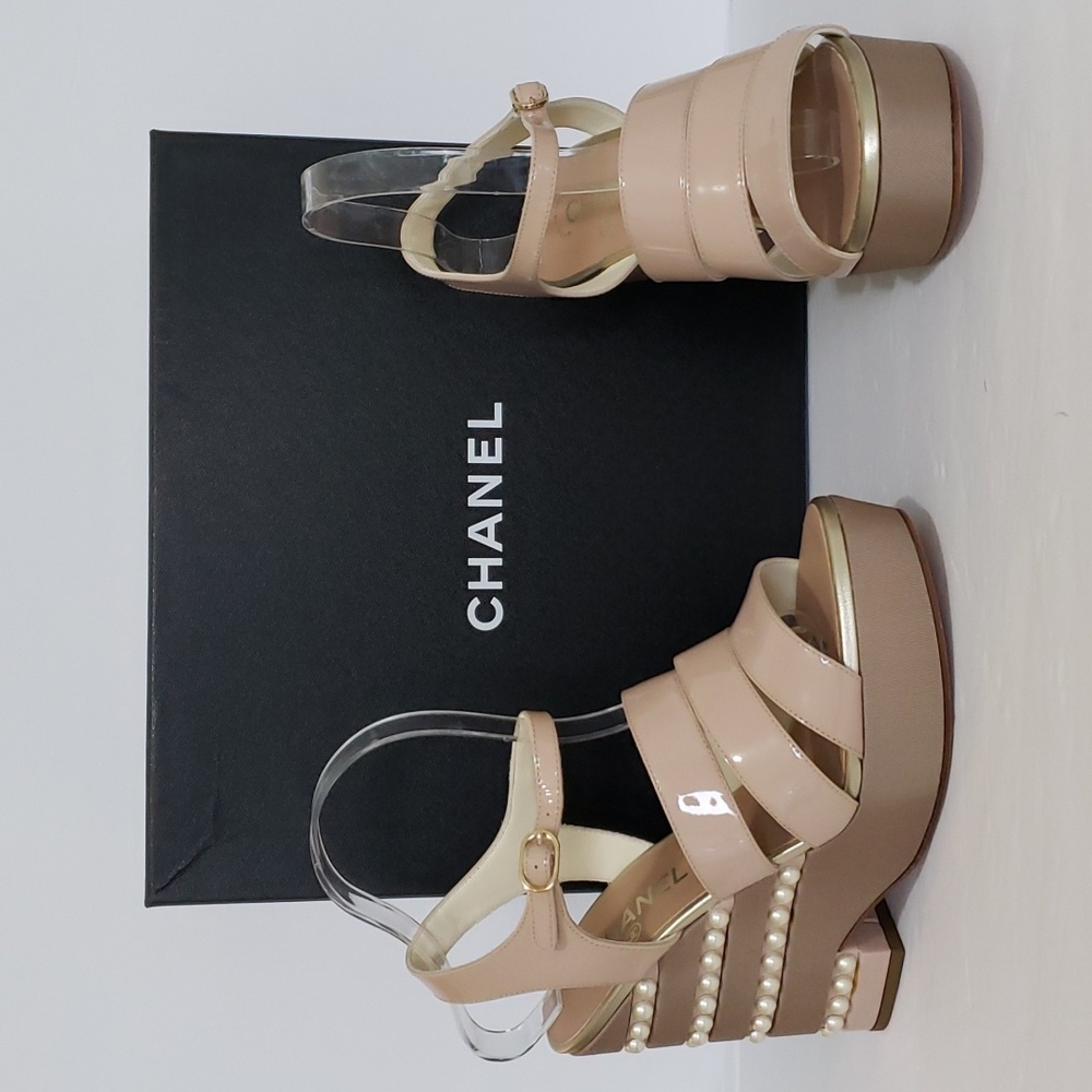 New CHANEL Band of Pearls Sandals SZ 39
